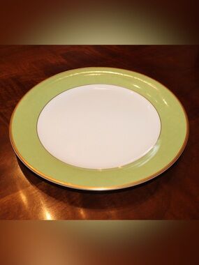 Pickard Centennial Apple Green Crackle Accent Plate Fine China Hand Decorated